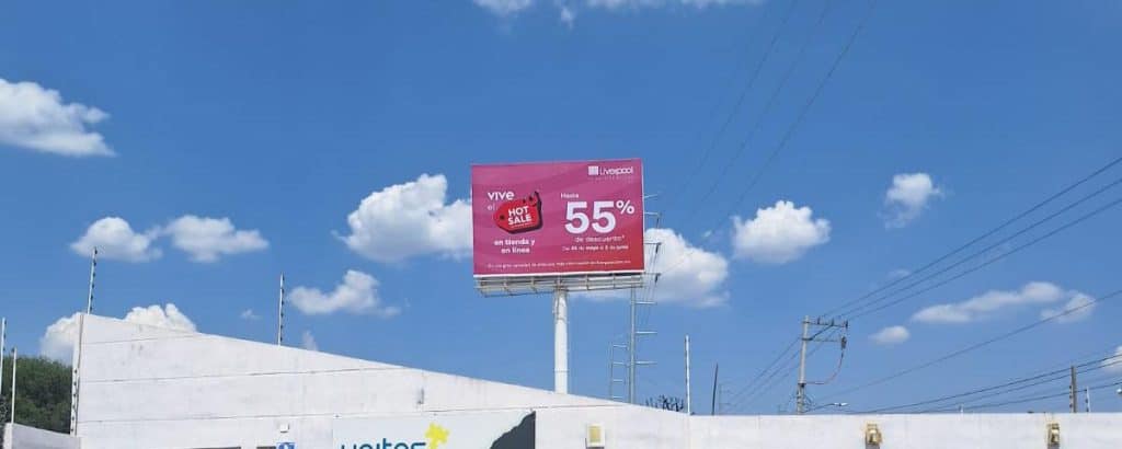 Espacio de publicidad exterior en Querétaro: Espectacular para la marca Liverpool